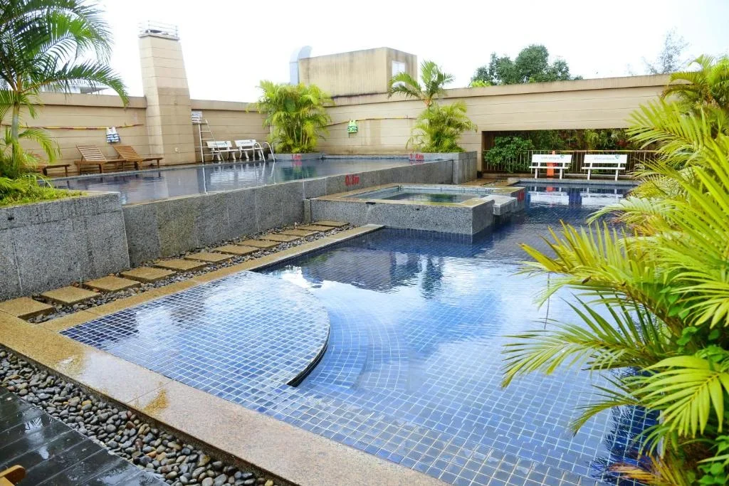 Hồ bơi Khách sạn Sài Gòn Ban Mê