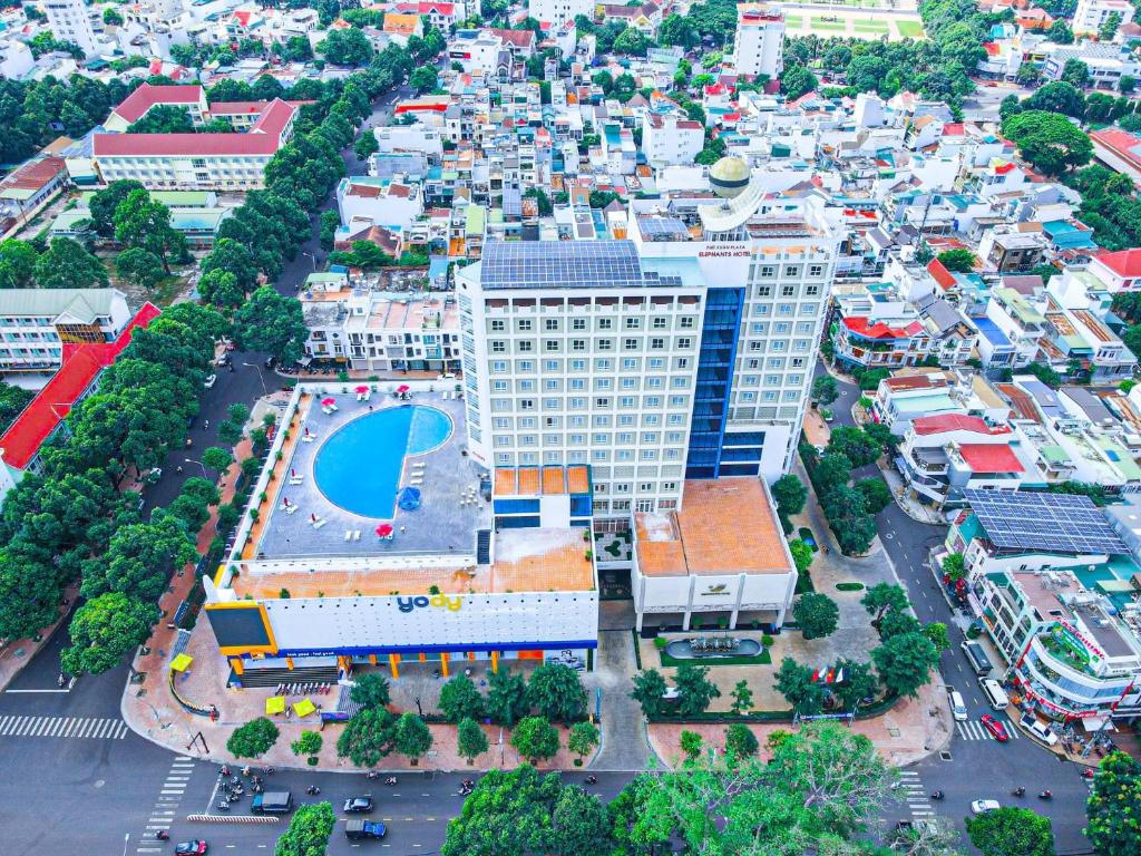 Khách sạn Elephants Hotel Đắk Lắk