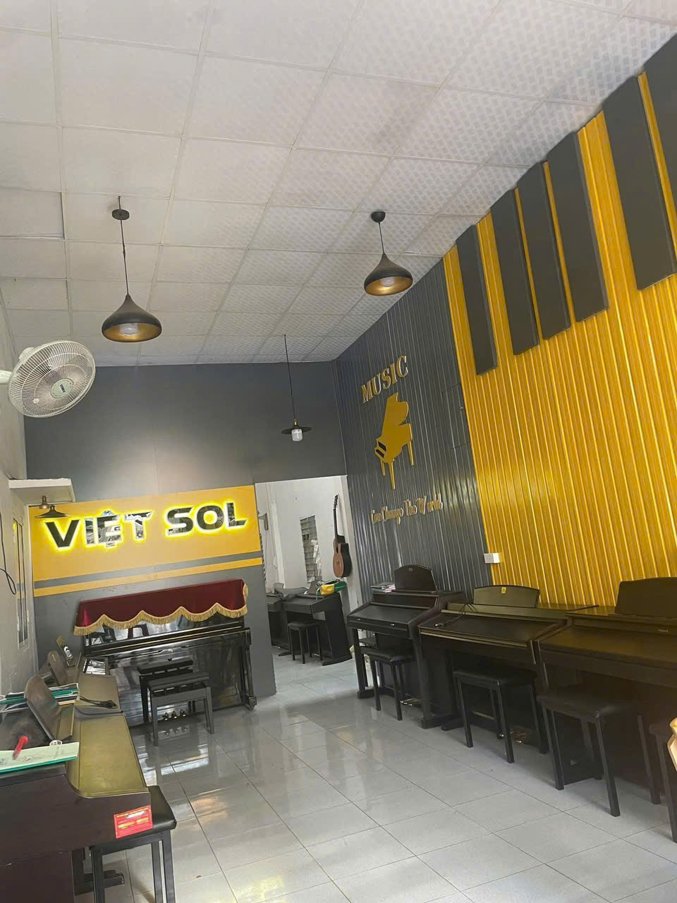 không gian Viet Sol
