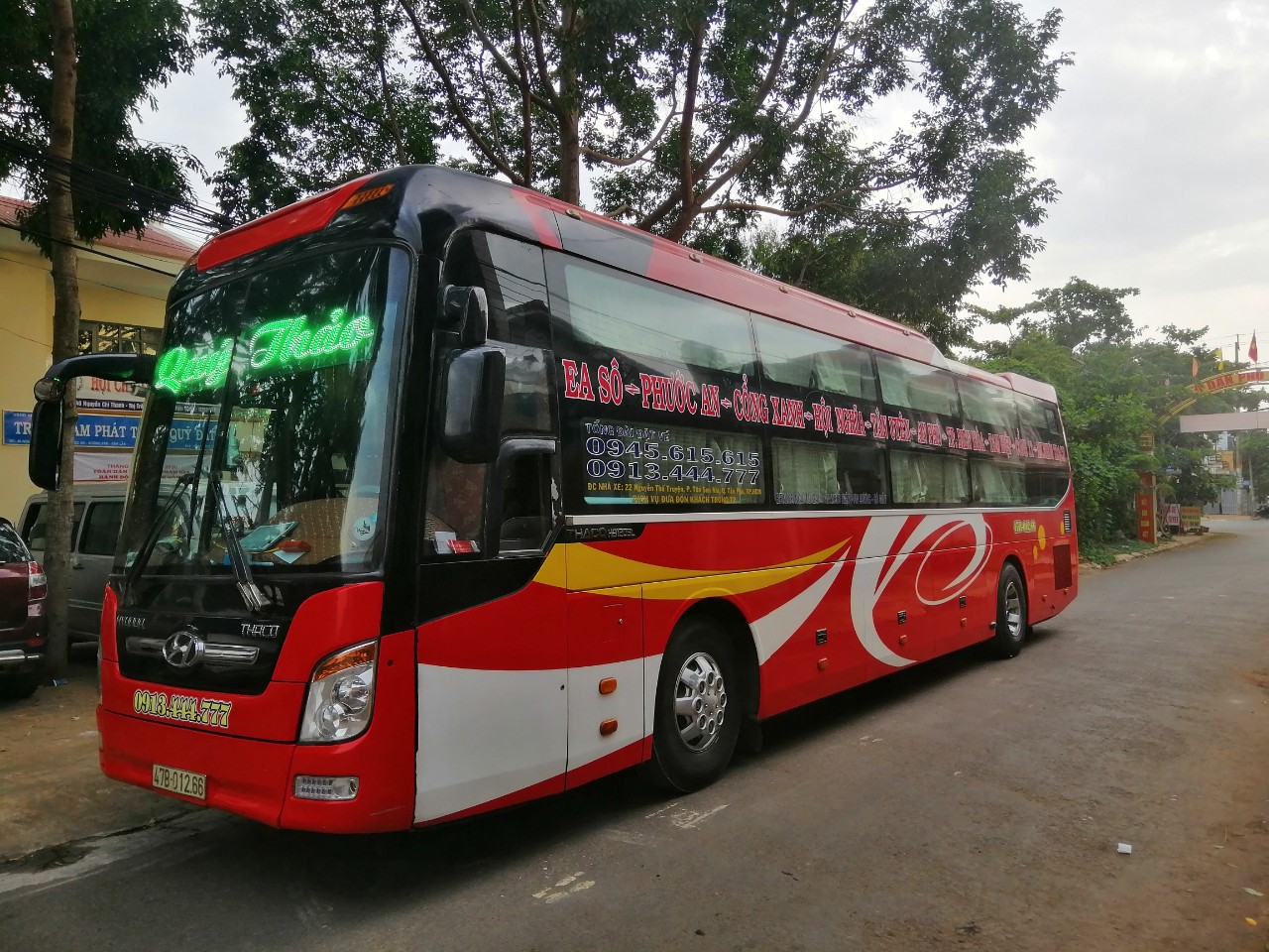 Nhà xe quý thảo